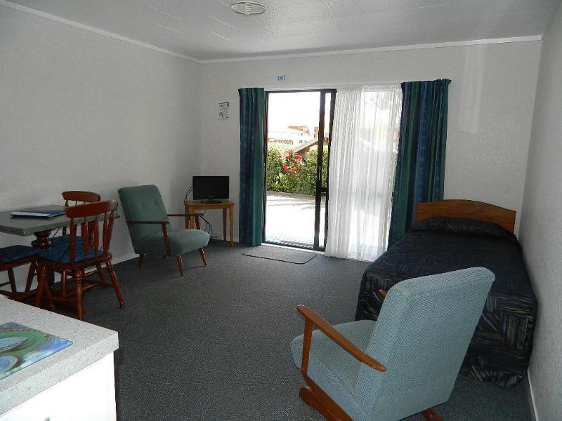 Opononi Hotel Zewnętrze zdjęcie